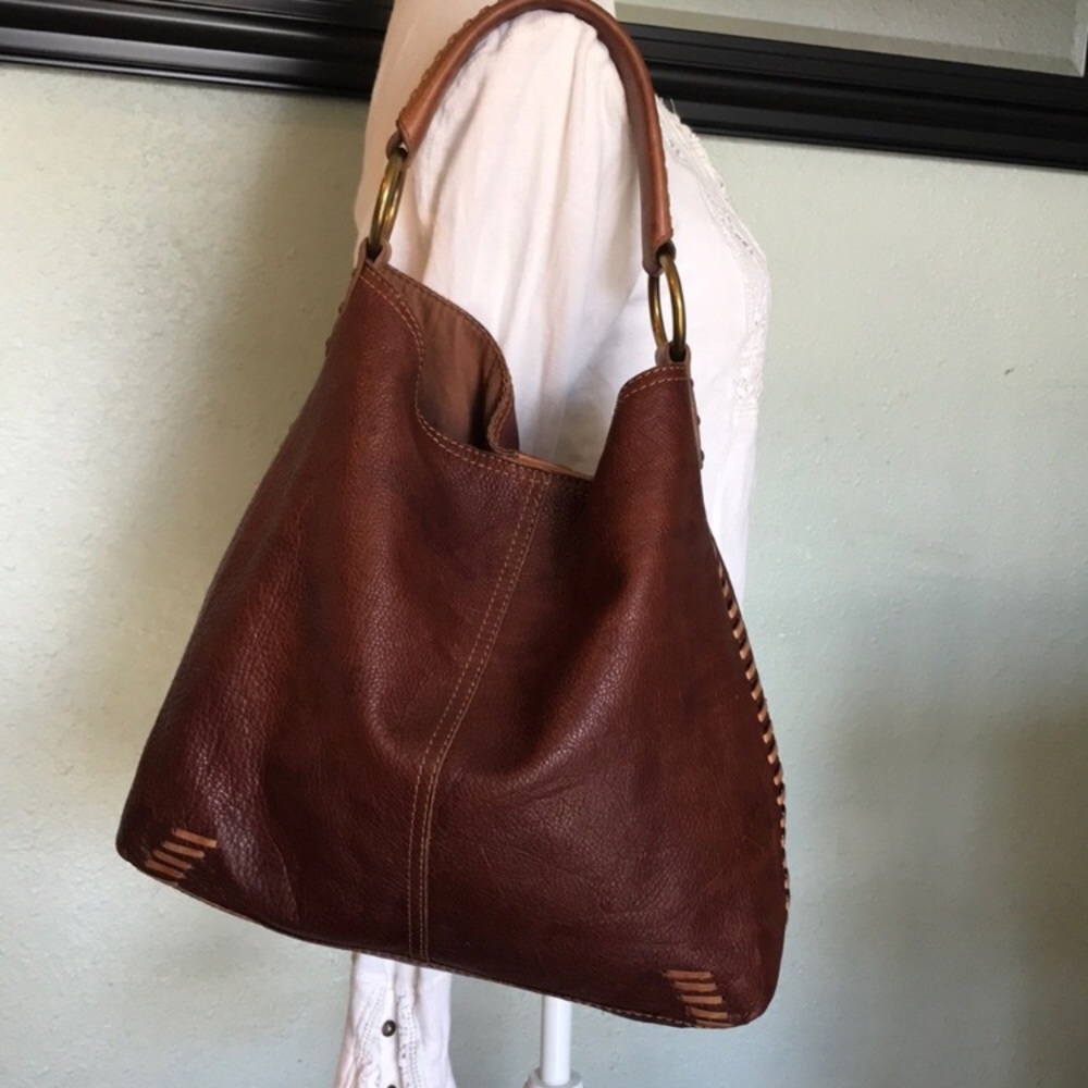 Hobo shoulder bag